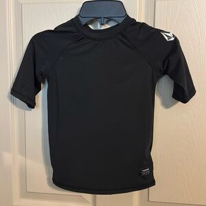 Volcom black 4T dry fit tee